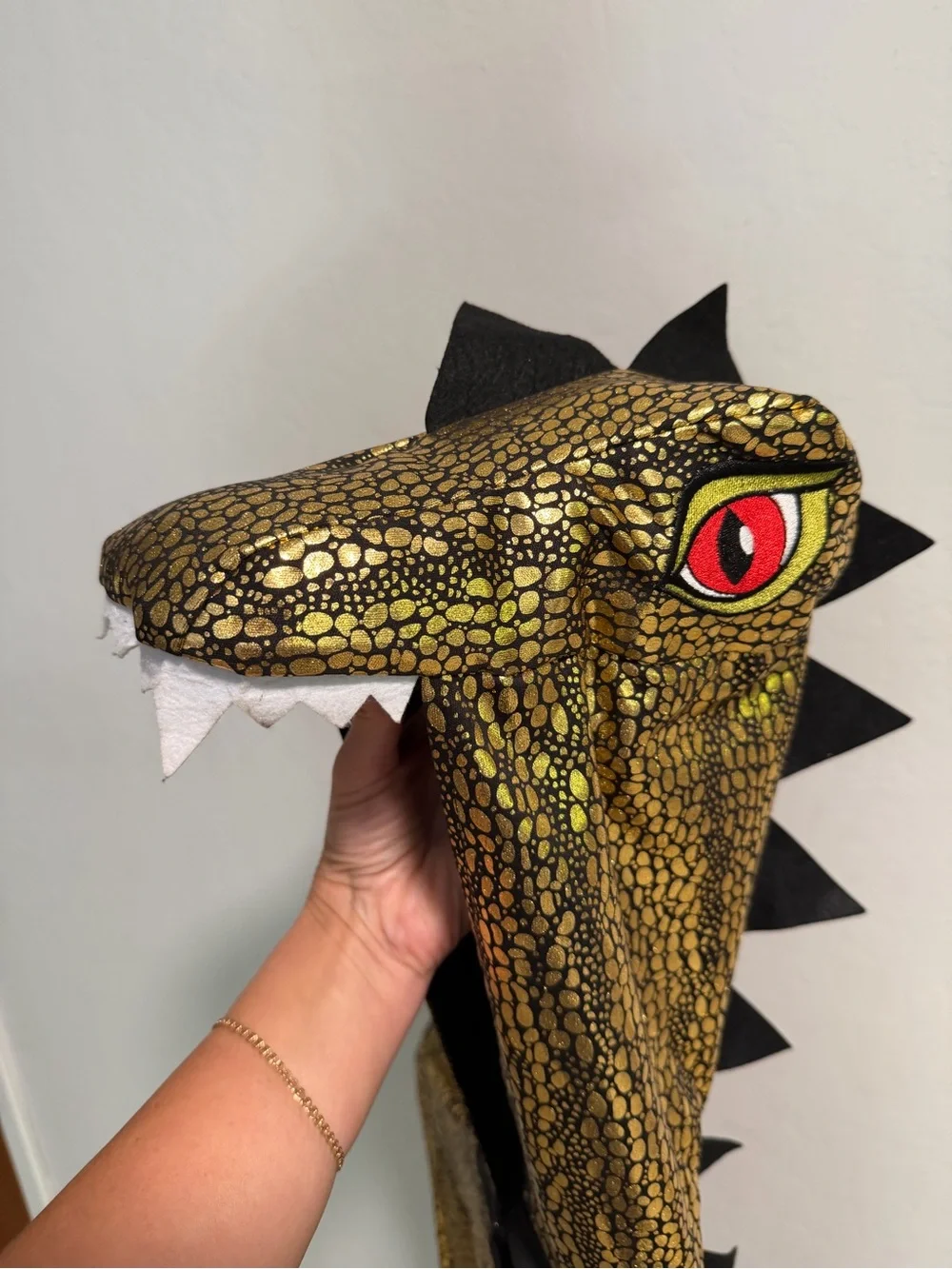 H&M Kids Gold Dragon Cape Costume – Size 3-10T